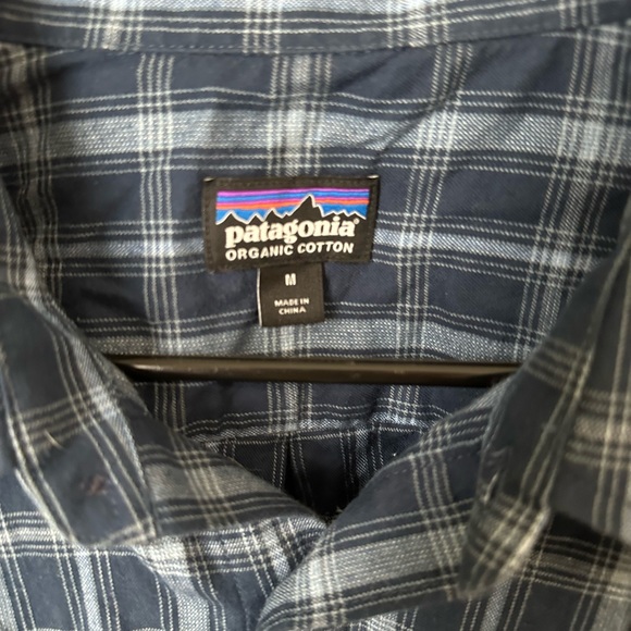 Mens Patagonia Button Down - Picture 3 of 3